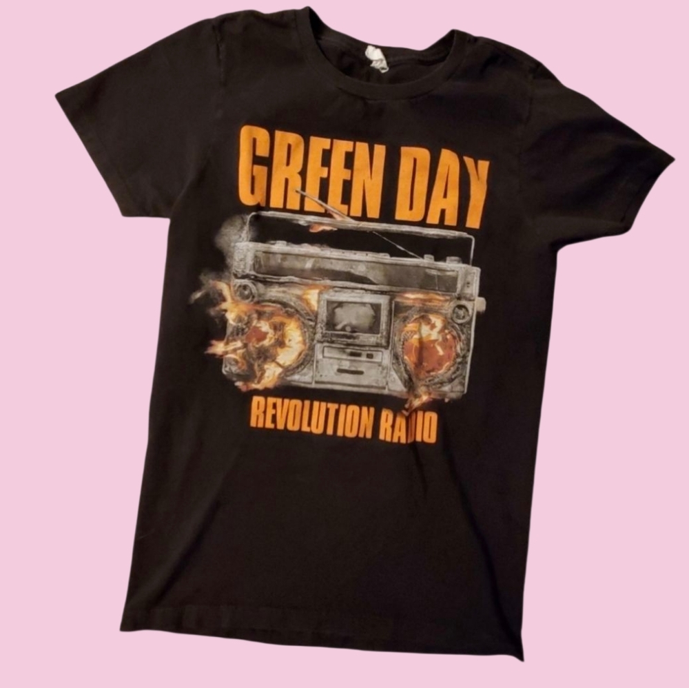 Punk Pop Green Day tee small